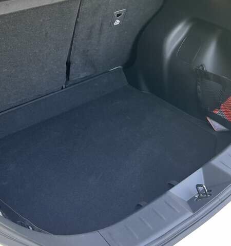 Белый Ниссан Лиф, объемом двигателя 0 л и пробегом 55 тыс. км за 17500 $, фото 65 на Automoto.ua