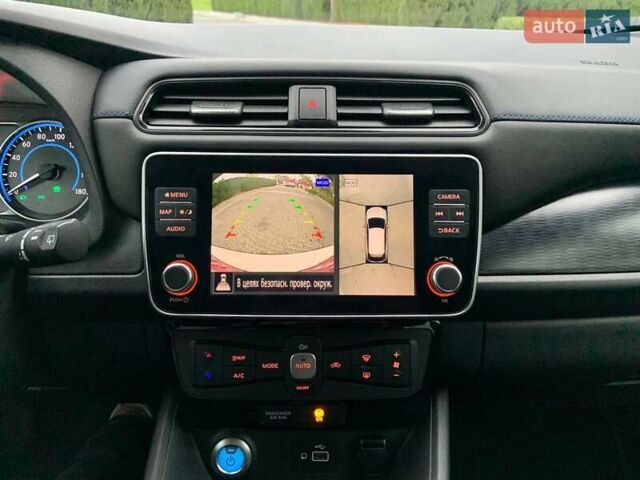 Белый Ниссан Лиф, объемом двигателя 0 л и пробегом 90 тыс. км за 13900 $, фото 19 на Automoto.ua