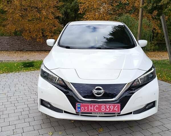 Белый Ниссан Лиф, объемом двигателя 0 л и пробегом 76 тыс. км за 13800 $, фото 13 на Automoto.ua