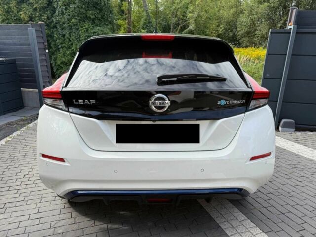 Білий Ніссан Ліф, об'ємом двигуна 0 л та пробігом 68 тис. км за 9000 $, фото 4 на Automoto.ua