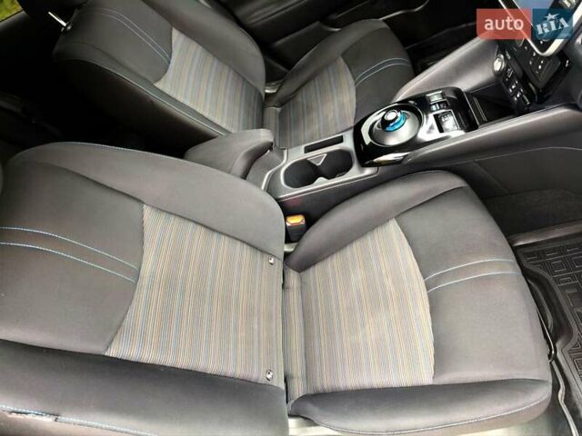 Белый Ниссан Лиф, объемом двигателя 0 л и пробегом 72 тыс. км за 13750 $, фото 25 на Automoto.ua