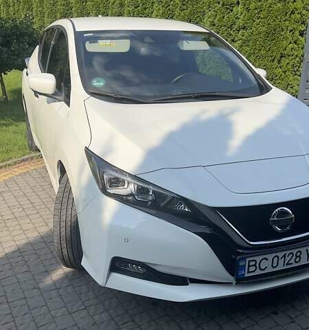 Белый Ниссан Лиф, объемом двигателя 0 л и пробегом 55 тыс. км за 17500 $, фото 17 на Automoto.ua