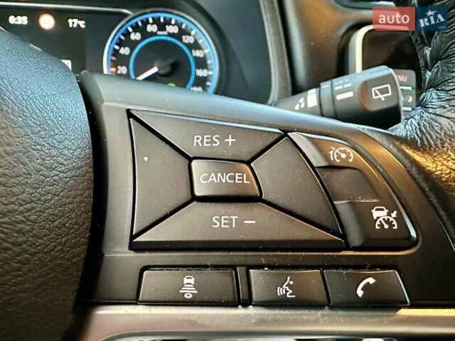 Белый Ниссан Лиф, объемом двигателя 0 л и пробегом 98 тыс. км за 13500 $, фото 22 на Automoto.ua