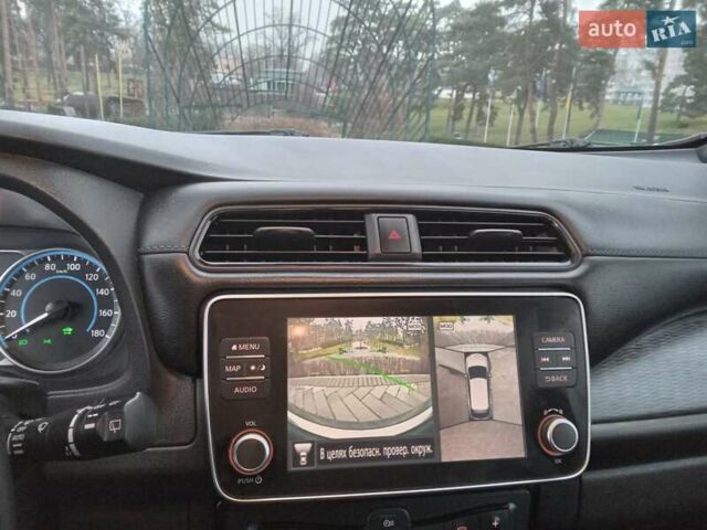 Білий Ніссан Ліф, об'ємом двигуна 0 л та пробігом 81 тис. км за 16990 $, фото 50 на Automoto.ua