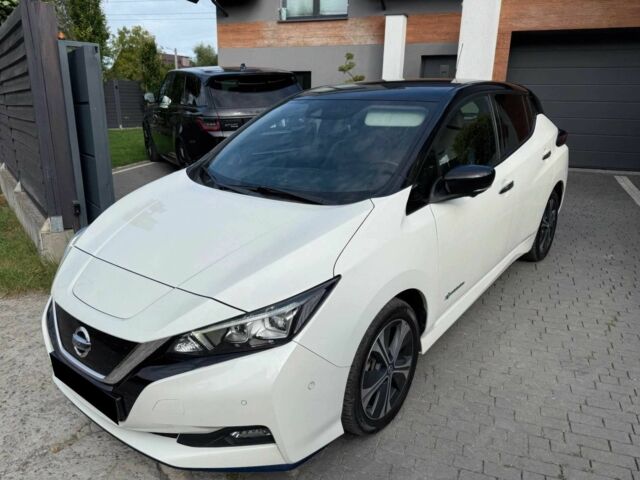 Білий Ніссан Ліф, об'ємом двигуна 0 л та пробігом 68 тис. км за 9000 $, фото 2 на Automoto.ua