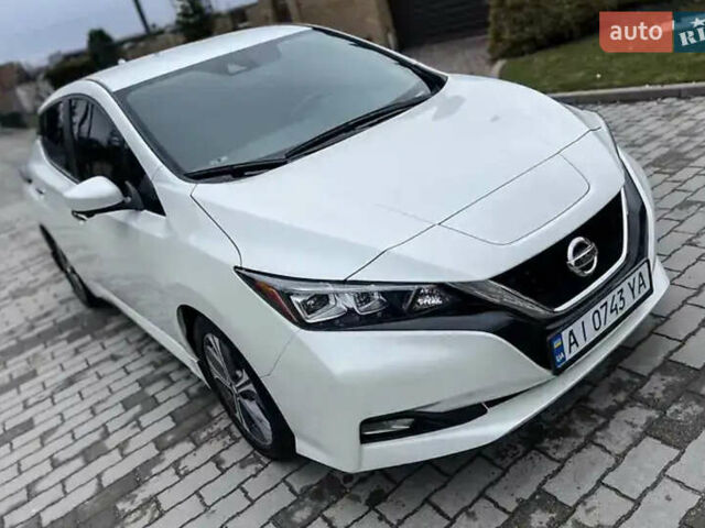 Білий Ніссан Ліф, об'ємом двигуна 0 л та пробігом 81 тис. км за 13700 $, фото 18 на Automoto.ua