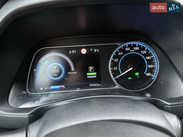 Белый Ниссан Лиф, объемом двигателя 0 л и пробегом 91 тыс. км за 12500 $, фото 22 на Automoto.ua