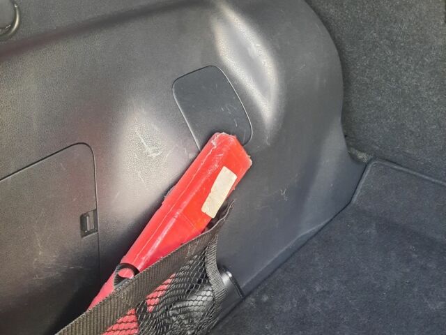 Білий Ніссан Ліф, об'ємом двигуна 0 л та пробігом 80 тис. км за 13500 $, фото 17 на Automoto.ua