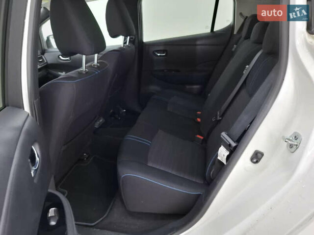 Белый Ниссан Лиф, объемом двигателя 0 л и пробегом 68 тыс. км за 14230 $, фото 20 на Automoto.ua