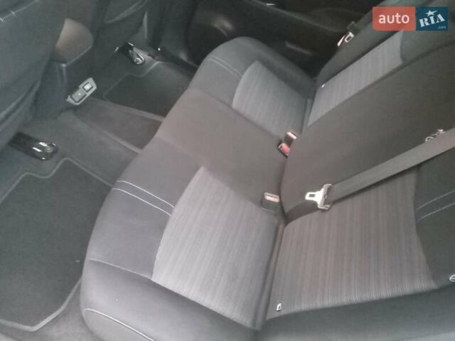 Білий Ніссан Ліф, об'ємом двигуна 0 л та пробігом 81 тис. км за 16990 $, фото 39 на Automoto.ua