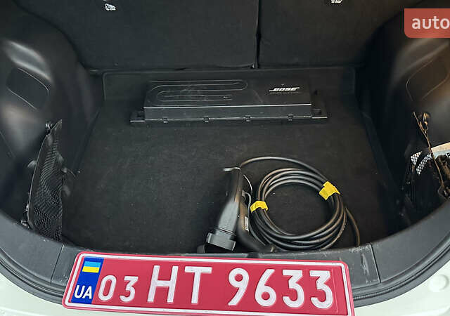 Белый Ниссан Лиф, объемом двигателя 0 л и пробегом 61 тыс. км за 13700 $, фото 25 на Automoto.ua