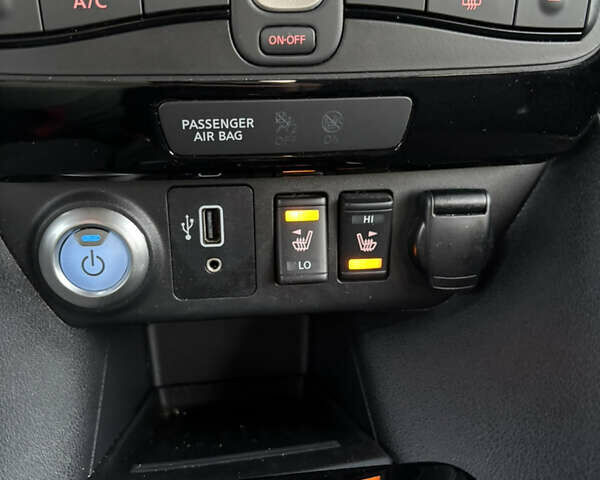 Белый Ниссан Лиф, объемом двигателя 0 л и пробегом 67 тыс. км за 14296 $, фото 6 на Automoto.ua