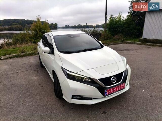 Белый Ниссан Лиф, объемом двигателя 0 л и пробегом 72 тыс. км за 13750 $, фото 33 на Automoto.ua