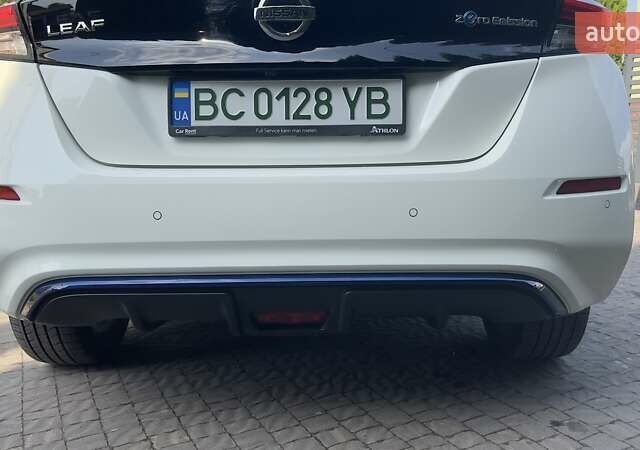 Белый Ниссан Лиф, объемом двигателя 0 л и пробегом 55 тыс. км за 17500 $, фото 24 на Automoto.ua