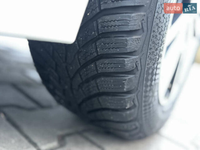 Білий Ніссан Ліф, об'ємом двигуна 0 л та пробігом 54 тис. км за 13800 $, фото 17 на Automoto.ua