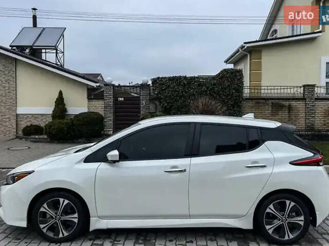 Білий Ніссан Ліф, об'ємом двигуна 0 л та пробігом 81 тис. км за 13700 $, фото 6 на Automoto.ua