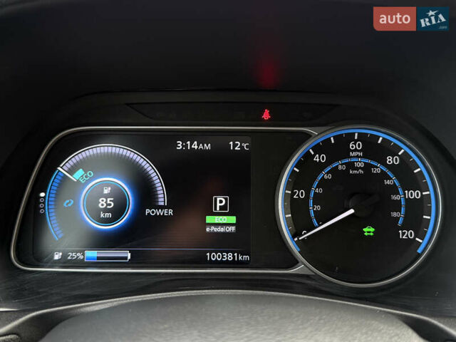 Белый Ниссан Лиф, объемом двигателя 0 л и пробегом 100 тыс. км за 15450 $, фото 50 на Automoto.ua