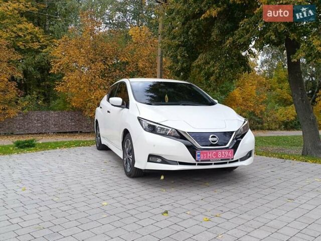 Белый Ниссан Лиф, объемом двигателя 0 л и пробегом 76 тыс. км за 13800 $, фото 6 на Automoto.ua