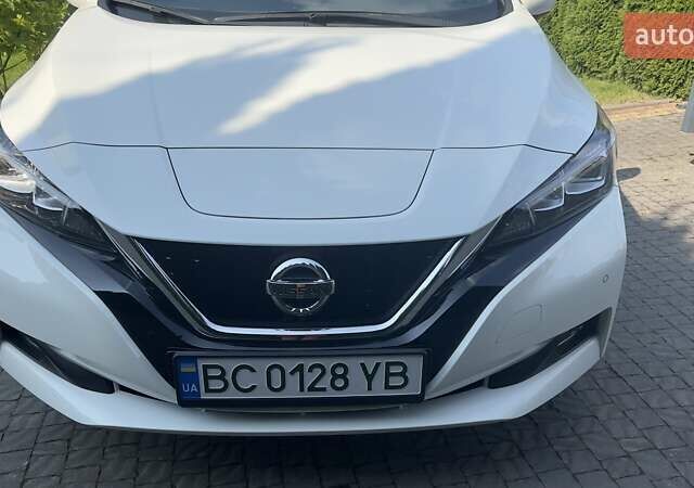 Белый Ниссан Лиф, объемом двигателя 0 л и пробегом 55 тыс. км за 17500 $, фото 15 на Automoto.ua