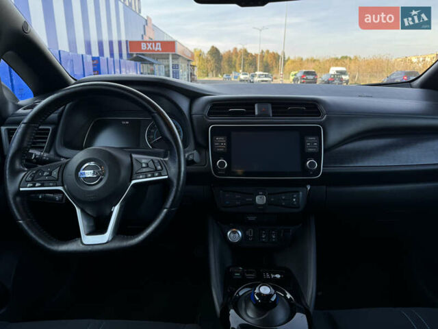 Белый Ниссан Лиф, объемом двигателя 0 л и пробегом 90 тыс. км за 13100 $, фото 8 на Automoto.ua