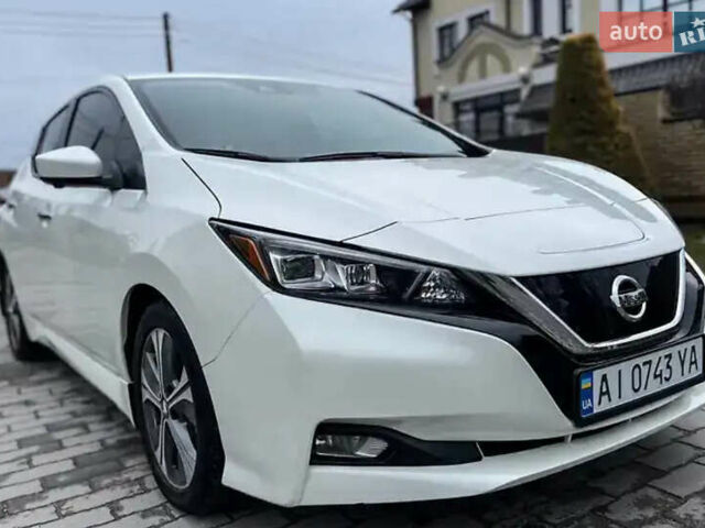 Білий Ніссан Ліф, об'ємом двигуна 0 л та пробігом 81 тис. км за 13700 $, фото 16 на Automoto.ua