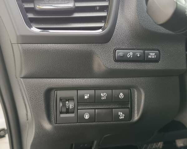 Белый Ниссан Лиф, объемом двигателя 0 л и пробегом 76 тыс. км за 13800 $, фото 19 на Automoto.ua