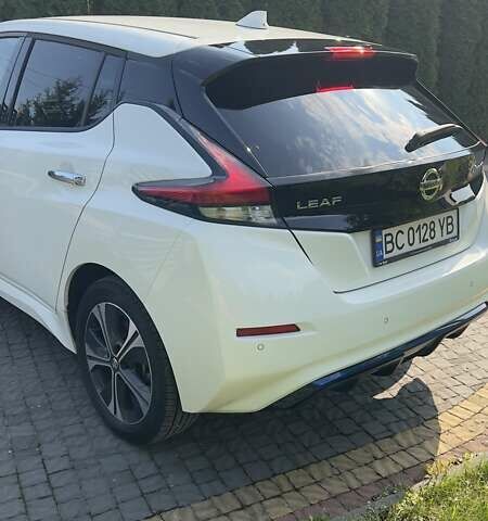 Белый Ниссан Лиф, объемом двигателя 0 л и пробегом 55 тыс. км за 17500 $, фото 33 на Automoto.ua