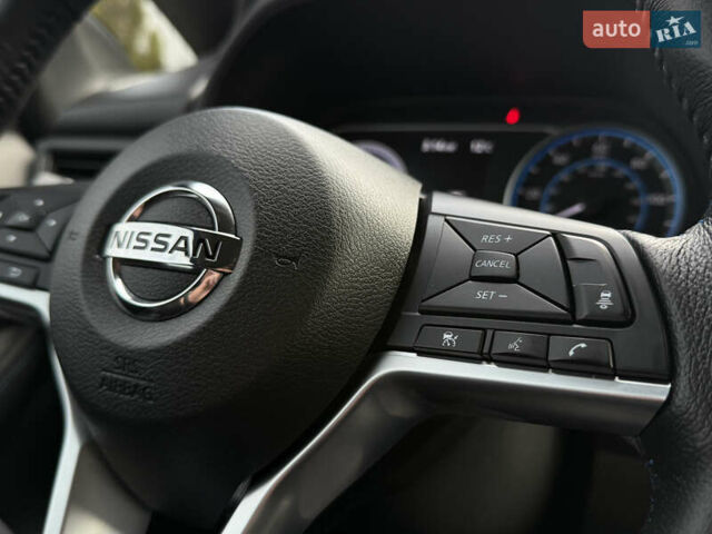 Белый Ниссан Лиф, объемом двигателя 0 л и пробегом 100 тыс. км за 15450 $, фото 48 на Automoto.ua