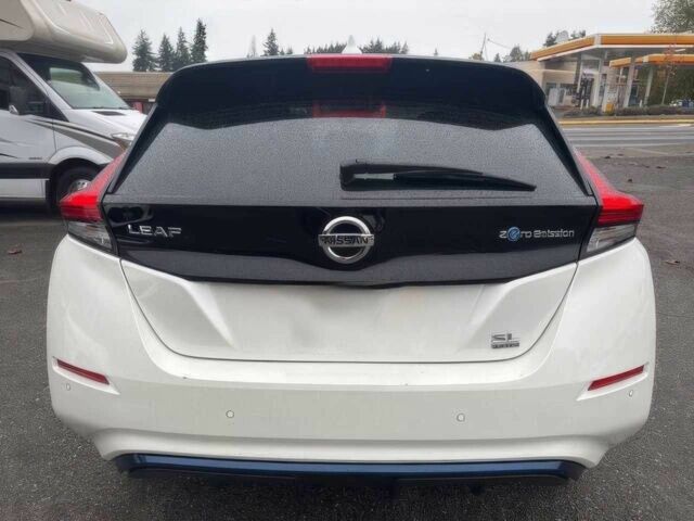 Белый Ниссан Лиф, объемом двигателя 0 л и пробегом 40 тыс. км за 8900 $, фото 4 на Automoto.ua