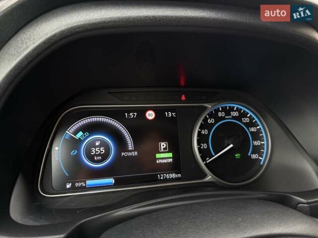 Белый Ниссан Лиф, объемом двигателя 0 л и пробегом 127 тыс. км за 14999 $, фото 41 на Automoto.ua