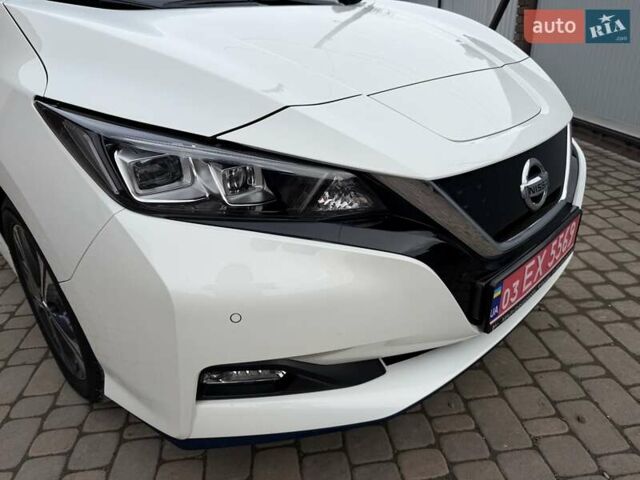 Белый Ниссан Лиф, объемом двигателя 0 л и пробегом 127 тыс. км за 14999 $, фото 24 на Automoto.ua