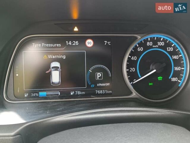 Белый Ниссан Лиф, объемом двигателя 0 л и пробегом 76 тыс. км за 13800 $, фото 26 на Automoto.ua