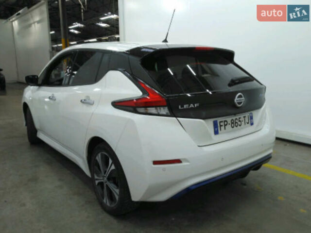 Білий Ніссан Ліф, об'ємом двигуна 0 л та пробігом 49 тис. км за 18500 $, фото 2 на Automoto.ua