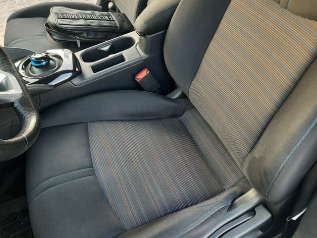 Білий Ніссан Ліф, об'ємом двигуна 0 л та пробігом 80 тис. км за 13500 $, фото 1 на Automoto.ua