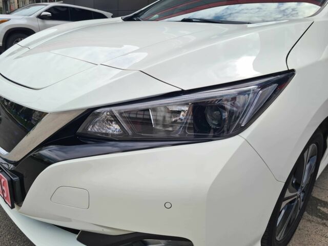 Білий Ніссан Ліф, об'ємом двигуна 0 л та пробігом 85 тис. км за 13500 $, фото 13 на Automoto.ua