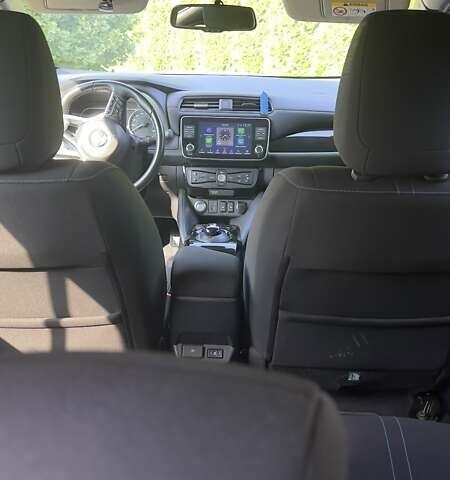 Белый Ниссан Лиф, объемом двигателя 0 л и пробегом 55 тыс. км за 17500 $, фото 71 на Automoto.ua