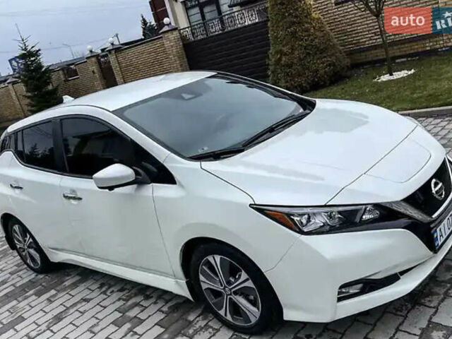 Білий Ніссан Ліф, об'ємом двигуна 0 л та пробігом 81 тис. км за 13700 $, фото 14 на Automoto.ua