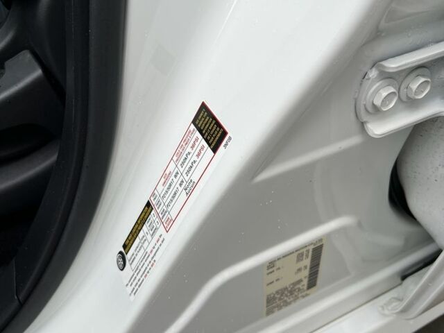 Белый Ниссан Лиф, объемом двигателя 0 л и пробегом 27 тыс. км за 13800 $, фото 9 на Automoto.ua