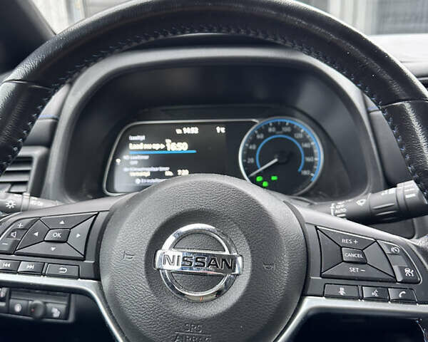 Білий Ніссан Ліф, об'ємом двигуна 0 л та пробігом 32 тис. км за 13999 $, фото 19 на Automoto.ua