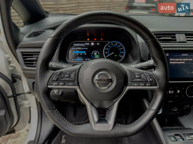 Білий Ніссан Ліф, об'ємом двигуна 0 л та пробігом 18 тис. км за 14500 $, фото 73 на Automoto.ua