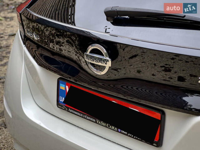 Білий Ніссан Ліф, об'ємом двигуна 0 л та пробігом 18 тис. км за 14500 $, фото 49 на Automoto.ua