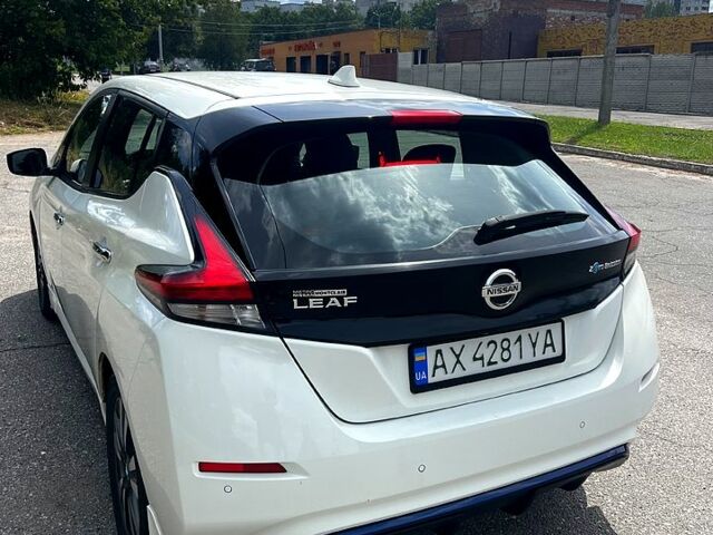 Белый Ниссан Лиф, объемом двигателя 0 л и пробегом 116 тыс. км за 13500 $, фото 1 на Automoto.ua