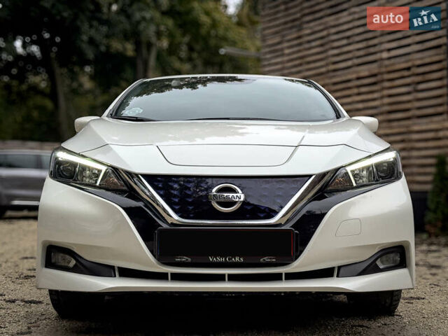 Білий Ніссан Ліф, об'ємом двигуна 0 л та пробігом 18 тис. км за 14500 $, фото 25 на Automoto.ua