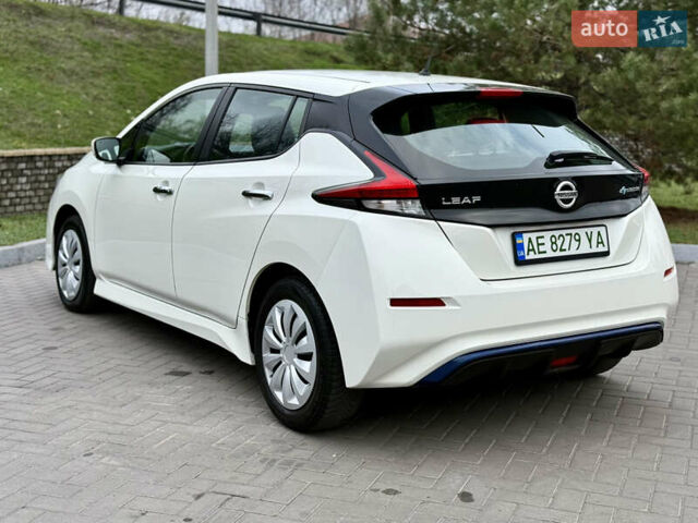 Белый Ниссан Лиф, объемом двигателя 0 л и пробегом 115 тыс. км за 11700 $, фото 15 на Automoto.ua