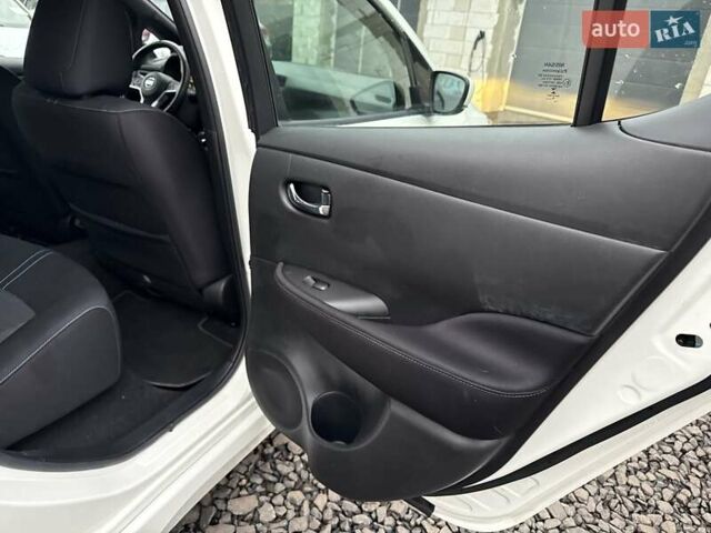 Белый Ниссан Лиф, объемом двигателя 0 л и пробегом 77 тыс. км за 13200 $, фото 30 на Automoto.ua