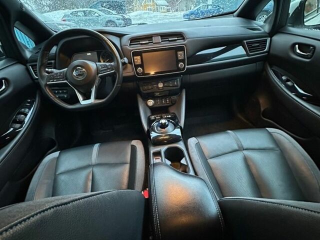 Білий Ніссан Ліф, об'ємом двигуна 0 л та пробігом 62 тис. км за 16200 $, фото 3 на Automoto.ua