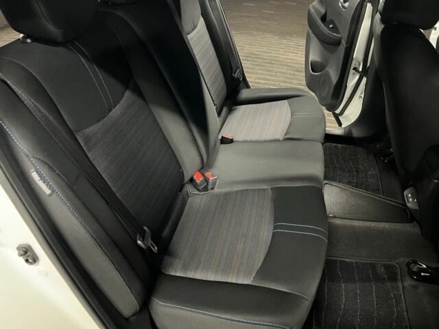 Белый Ниссан Лиф, объемом двигателя 0 л и пробегом 27 тыс. км за 13800 $, фото 22 на Automoto.ua