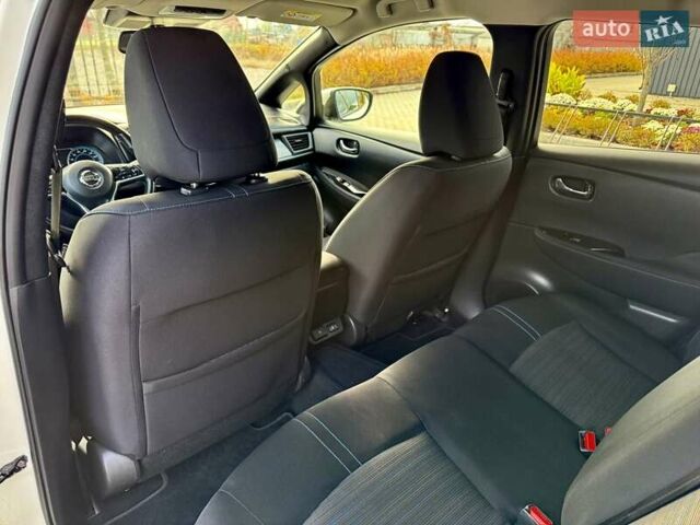 Белый Ниссан Лиф, объемом двигателя 0 л и пробегом 98 тыс. км за 15950 $, фото 89 на Automoto.ua