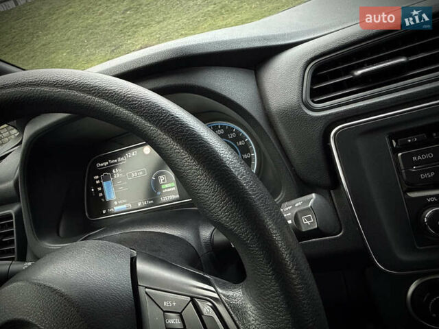 Белый Ниссан Лиф, объемом двигателя 0 л и пробегом 115 тыс. км за 11700 $, фото 43 на Automoto.ua