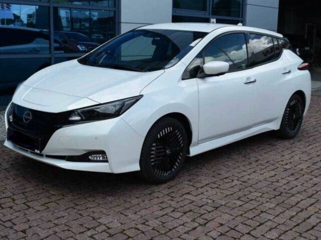 Белый Ниссан Лиф, объемом двигателя 0 л и пробегом 48 тыс. км за 10700 $, фото 3 на Automoto.ua